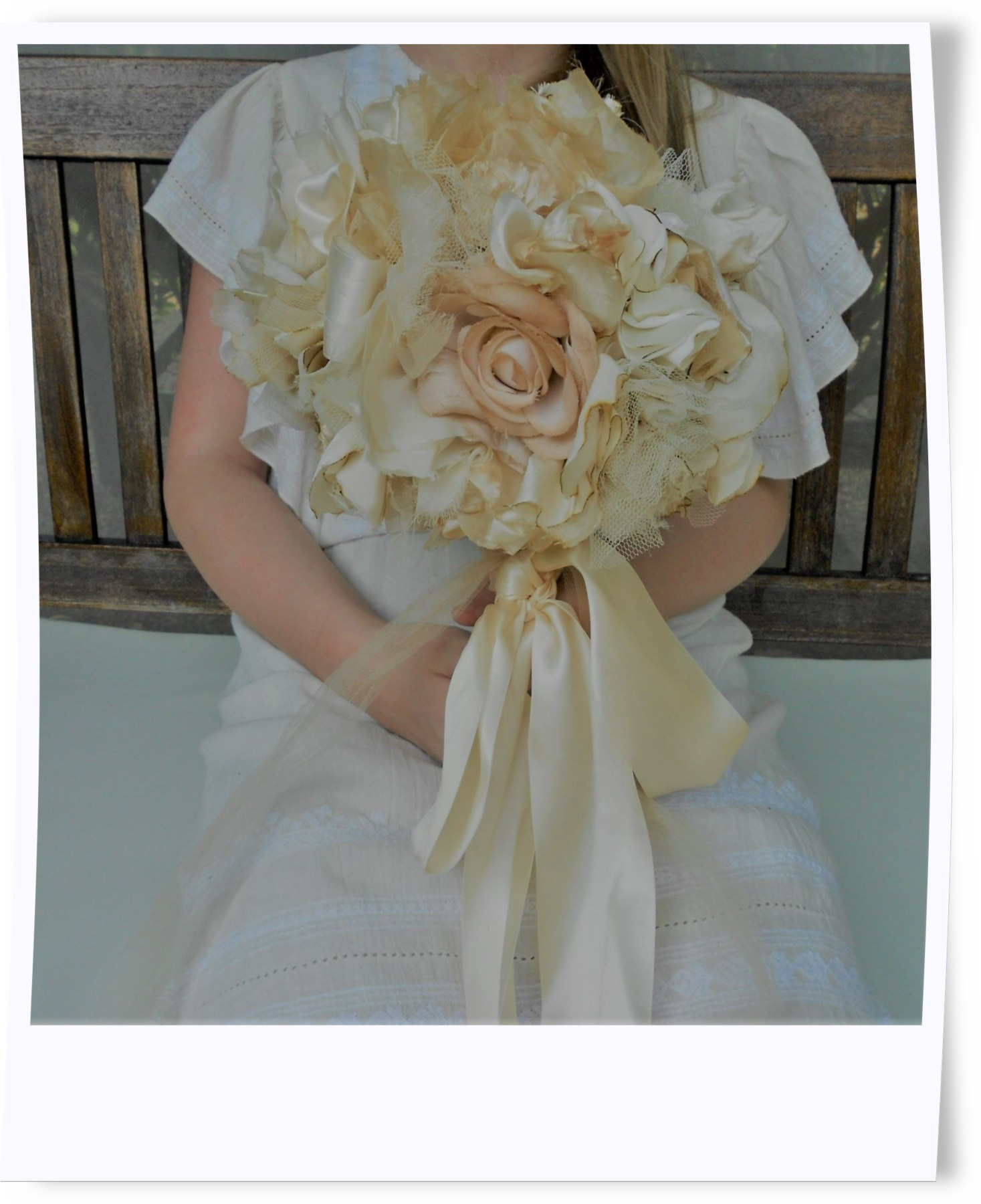 Polaroid Picture Frame: https://www.tuxpi.com/photo-effects/photo-paper